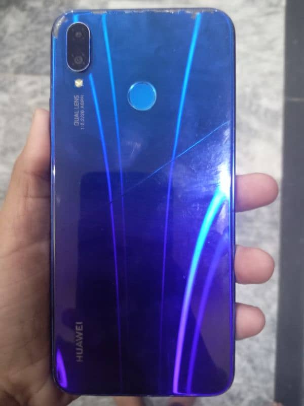 9\10 Huawei nova 3i excellent condition 0