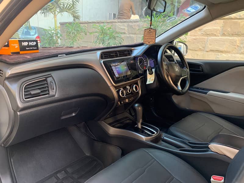 Honda City IVTEC 2021 1.2L CVT / Automatic 4