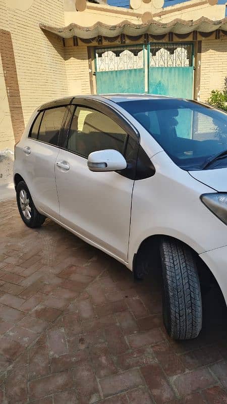 Toyota Vitz 2009 2