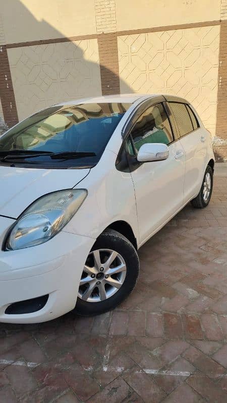 Toyota Vitz 2009 5