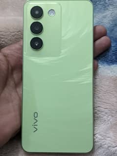 vivo y100