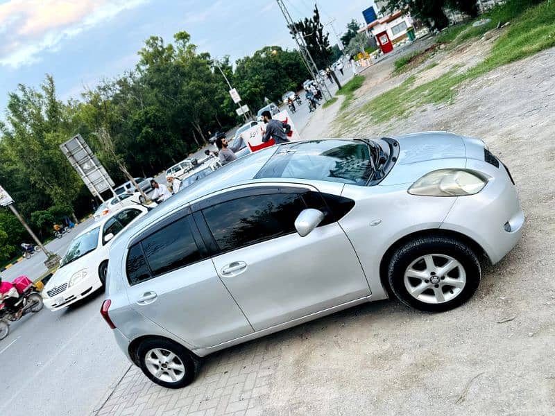 Toyota Vitz 2007 4