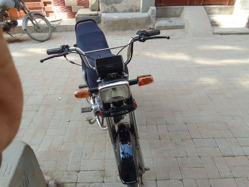 HONDA 70 NEW CONDITION 2