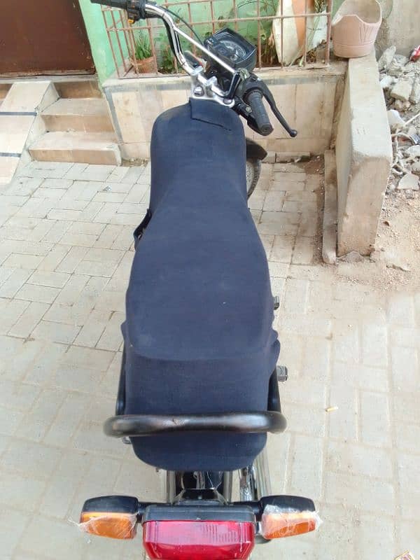 HONDA 70 NEW CONDITION 3