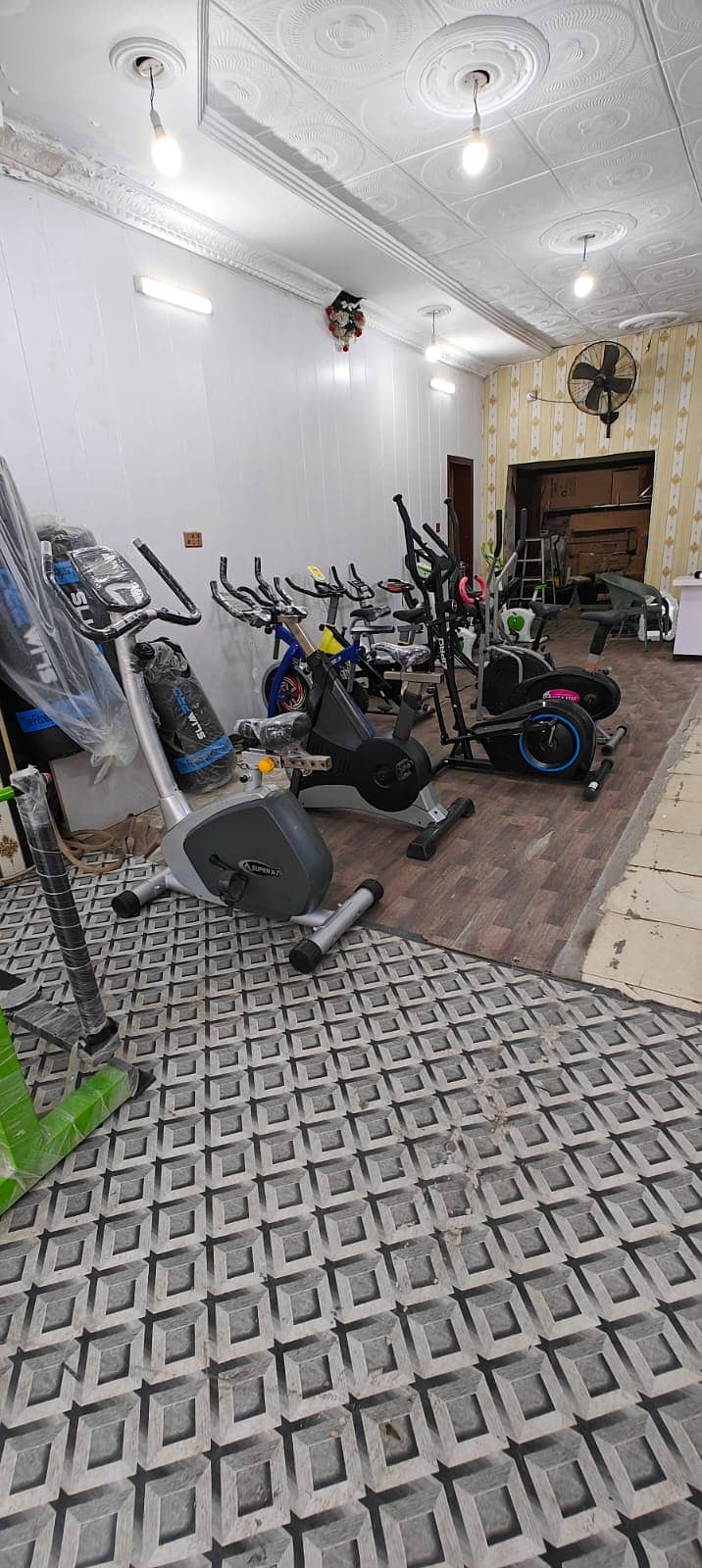 Exercise Bikes || Ellipticals || Gym Cycle || spin bike for sale 4