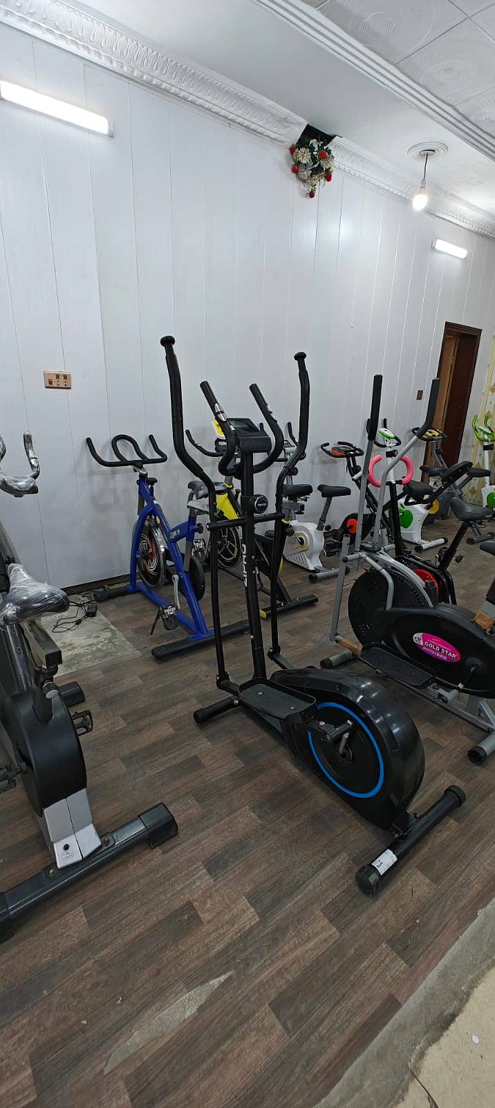 Exercise Bikes || Ellipticals || Gym Cycle || spin bike for sale 8