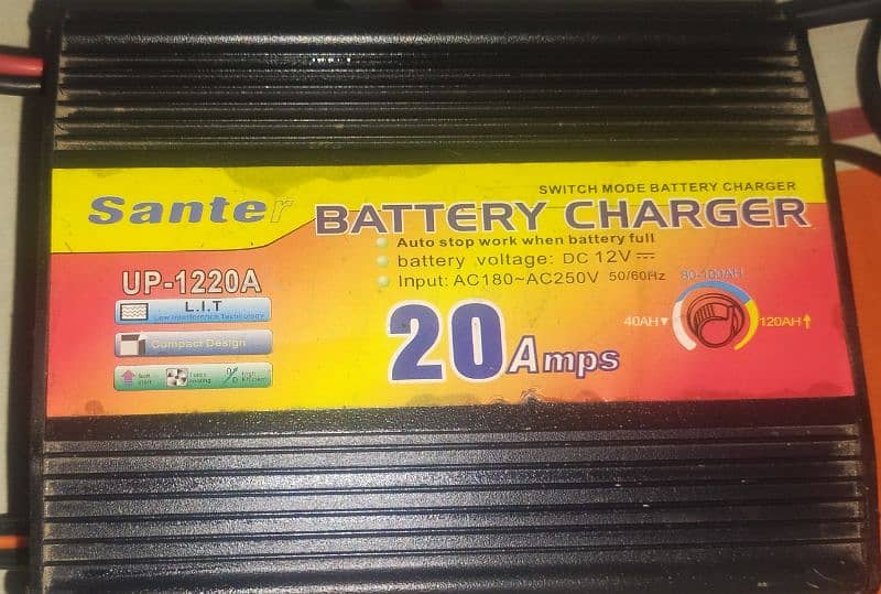 Santa 20 AMPARE 12 volt BETTERY CHARGER AUTOMATIC CUT OFF 0