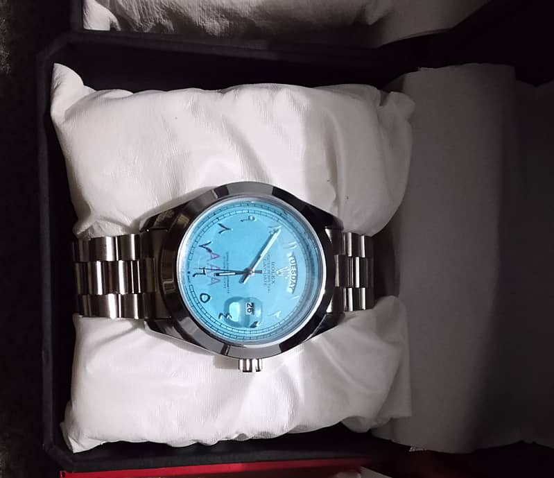 Best quality watch for men . . . . Message on Whatsapp for order 0