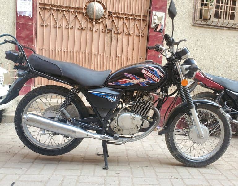 Suzuki GS 150cc Model-2014 Karachi 1