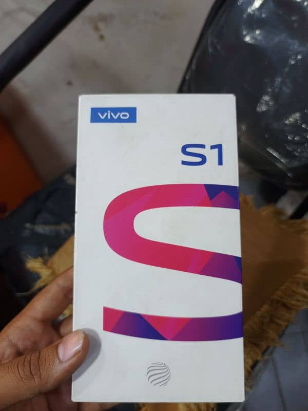 vivo s1 & 4+128 box 3