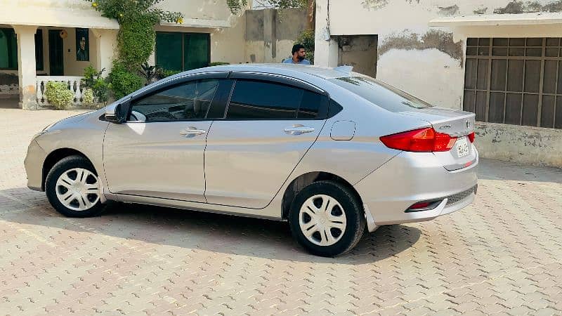 Honda City IVTEC 2021 4