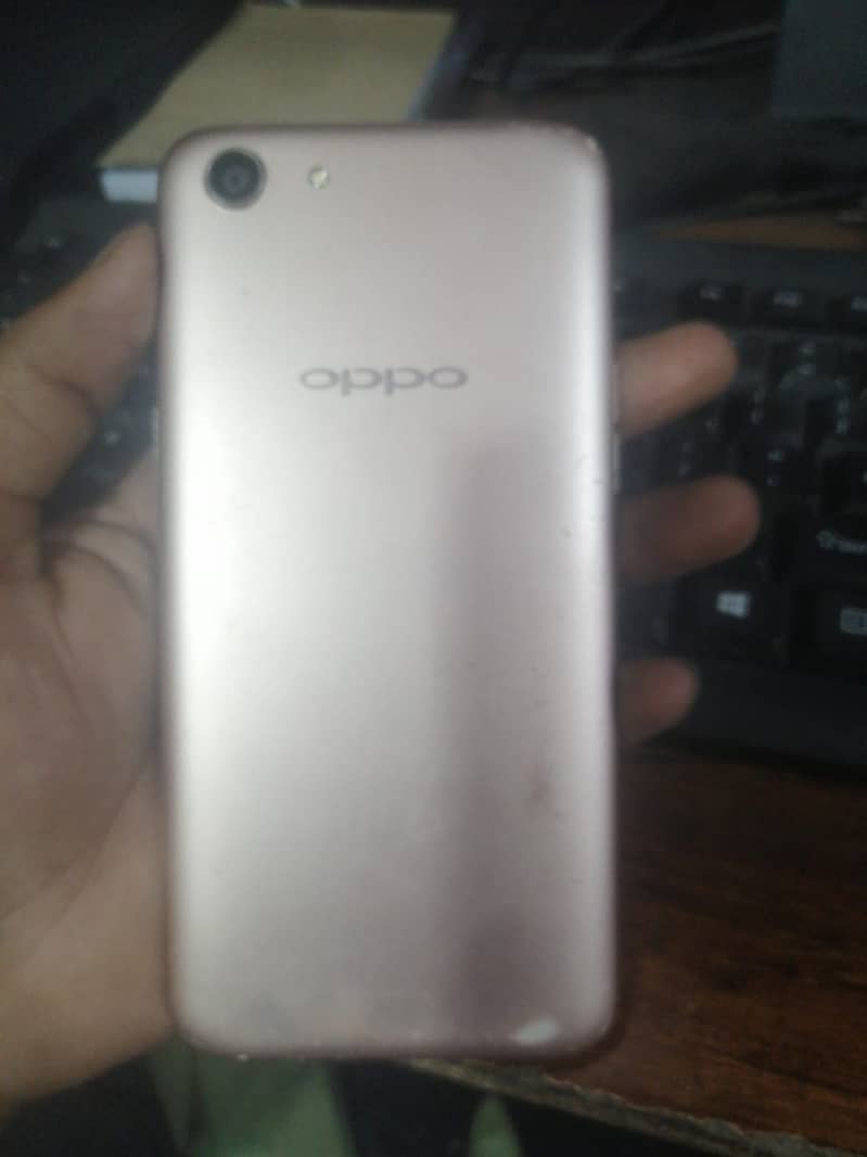 OPPO A83 1