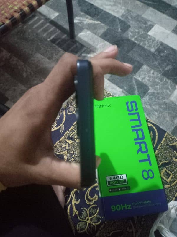 infinix smart 8 4\64 3