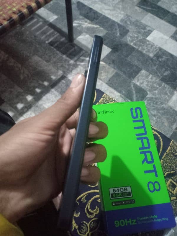 infinix smart 8 4\64 4