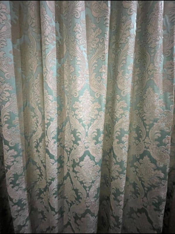 Curtains 0