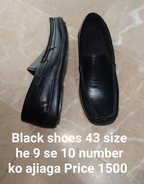 5 Shoes pictures me sab likha he 1