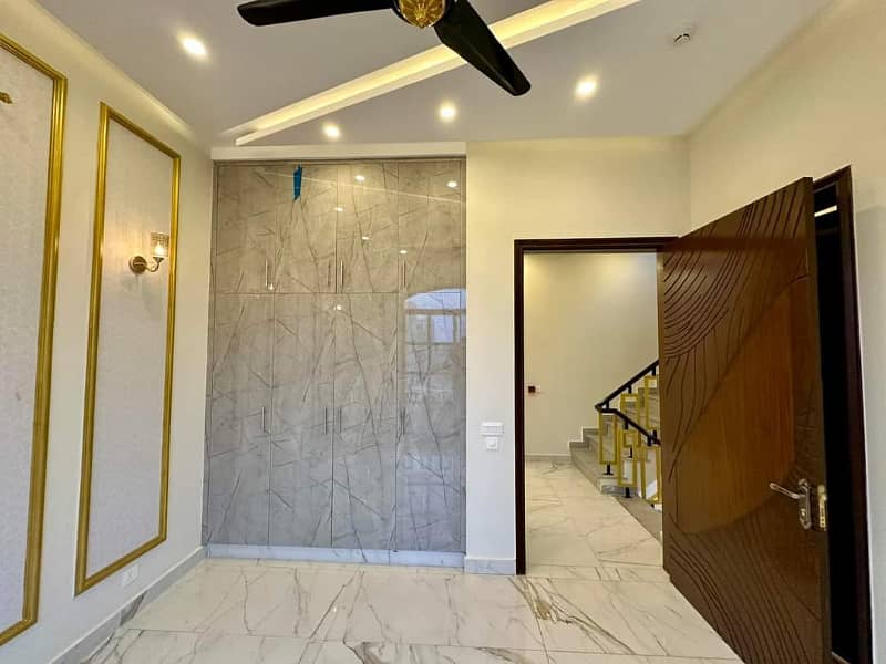 1 kanal Lavish upper portion On Top Location For Rent In DHA Phase 1Lahore 0