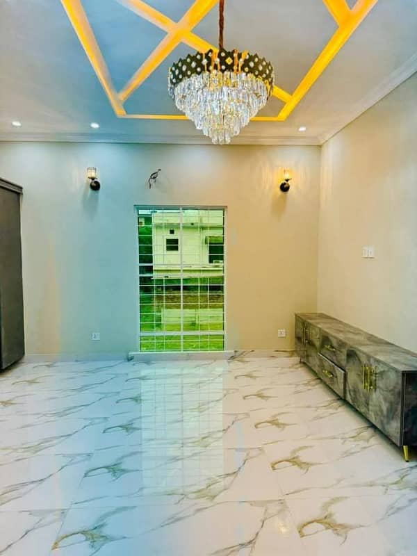 1 kanal Lavish upper portion On Top Location For Rent In DHA Phase 1Lahore 3