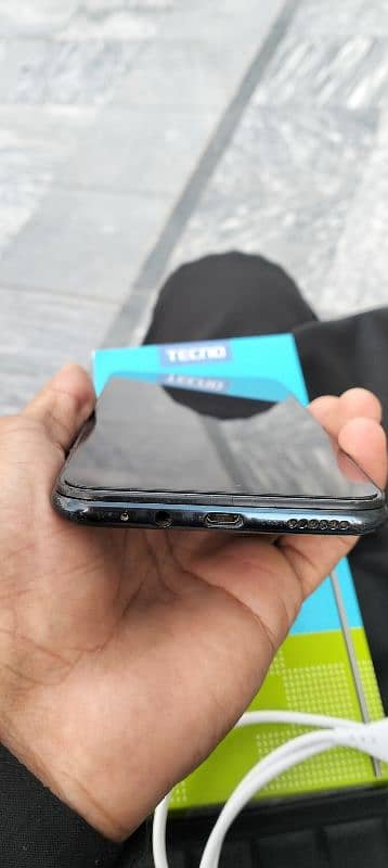 TECHNO CAMON PEVIOUR 4PRO 2