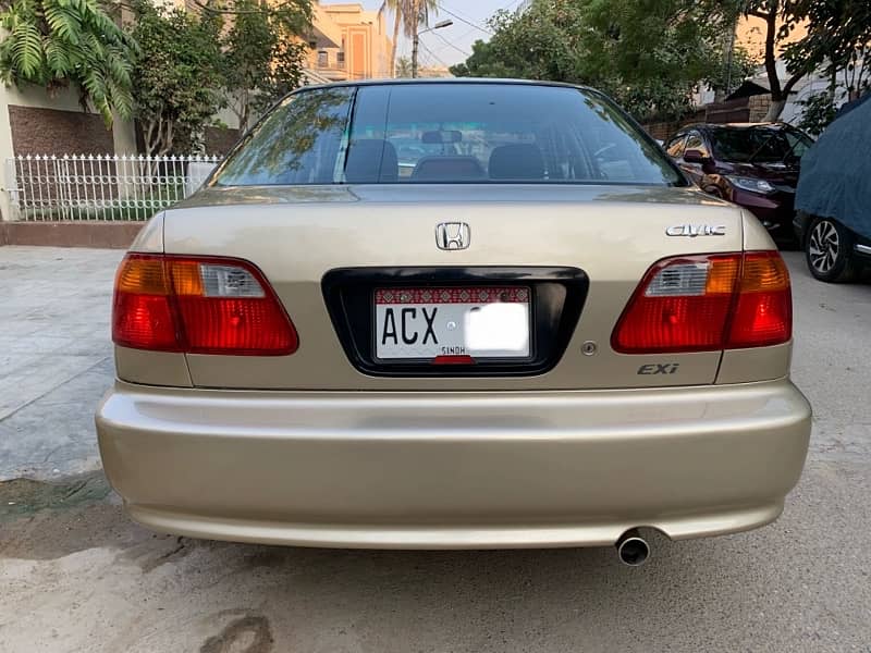 Honda Civic EXi 2000 4