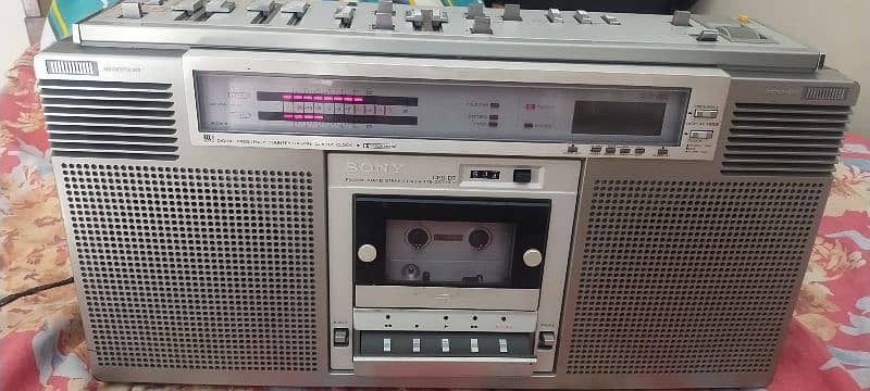 sony tape recorder 2 band radio FM AM made in japan 5