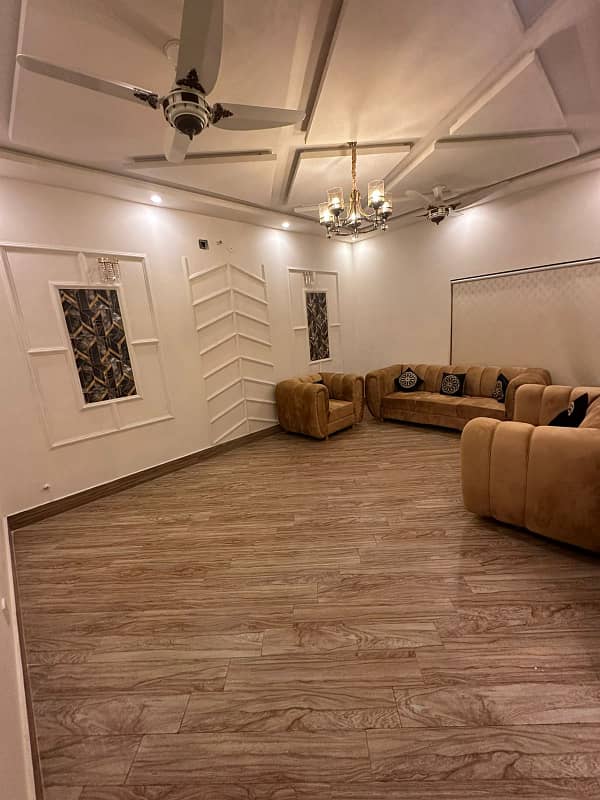 11 Marla upper portion in Eden valley canal road Faisalabad 0