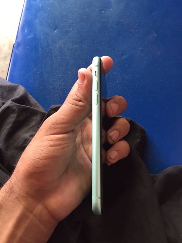 iPhone ll non pta for sale 5