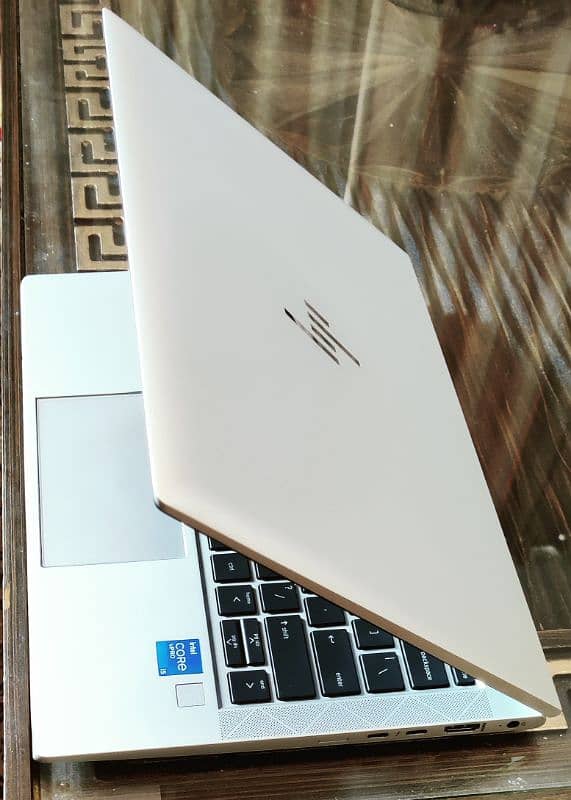 HP Elitebook 830 G8 i5 11th Generation 4