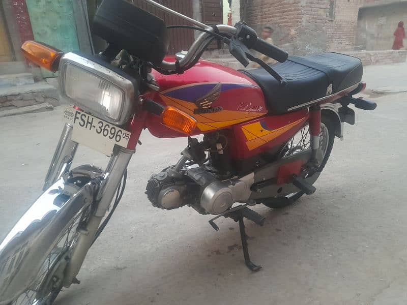 Honda 70 model 2005 neat and clean 0