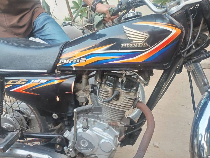 honda 125 karachi number 0