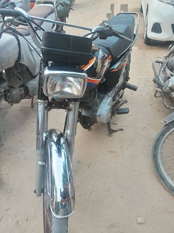 honda 125 karachi number 4