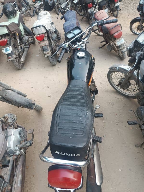 honda 125 karachi number 8