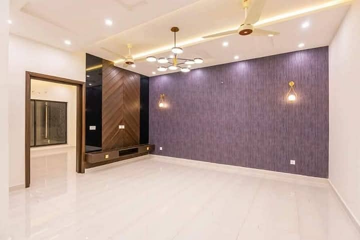 10 Marla house for rent in wapda town 8