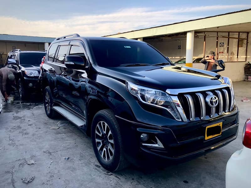 Toyota Prado TX 2.7 2012 Automatic 1