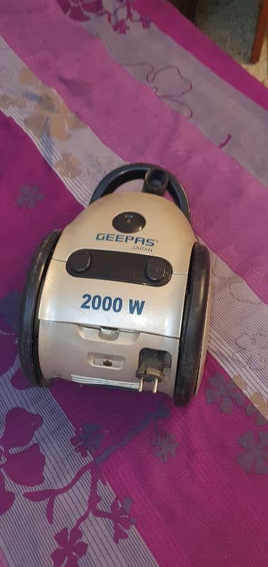 GEEPAS JAPAN Vaccum cleaner 1