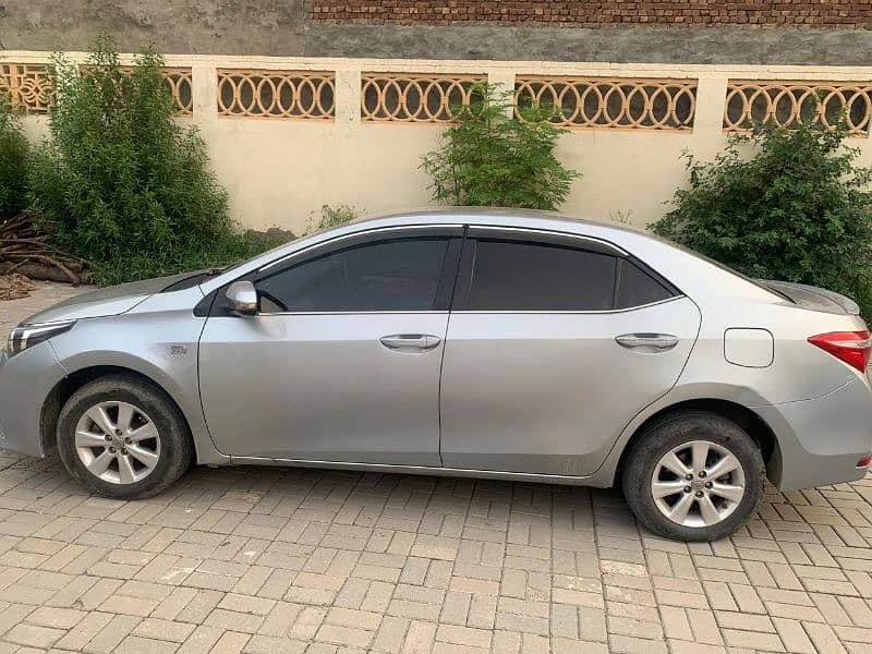 Toyota Corolla Altis 2015 1.8 0