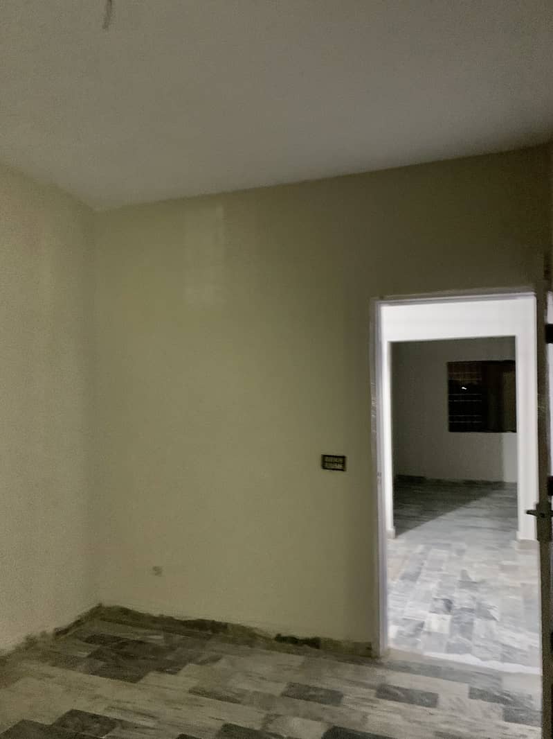 Flat For Rent in Sunley Arcade Saforaa chowk 13