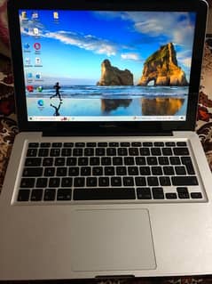 mackbook pro 2012 8/200gb whatsapp 03105226449