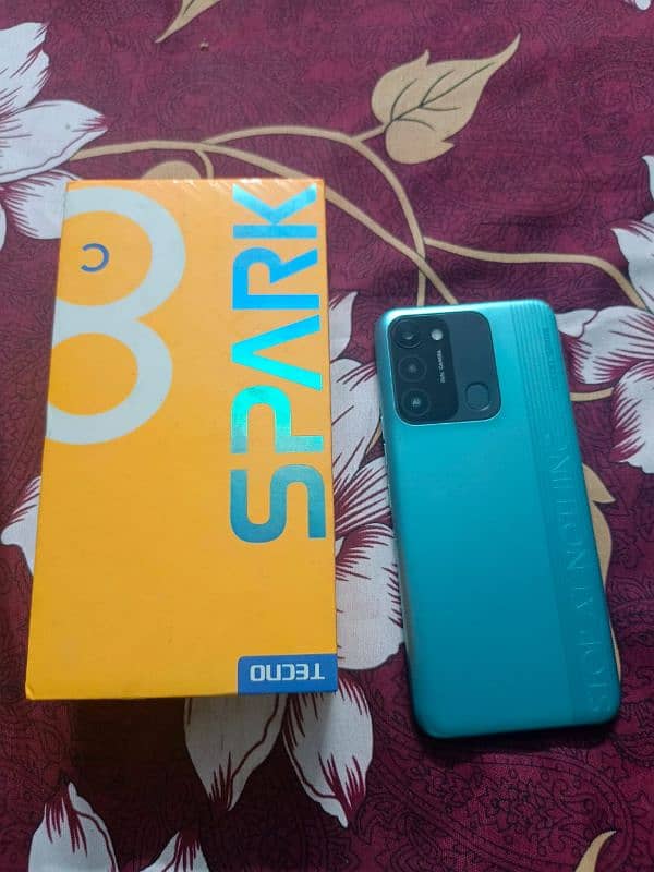 Tecno spark 8c 2