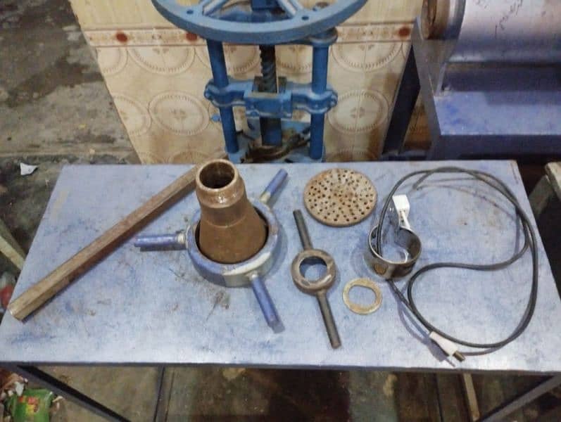 Soap Making Machine / Beauty Soap Making Machine 1