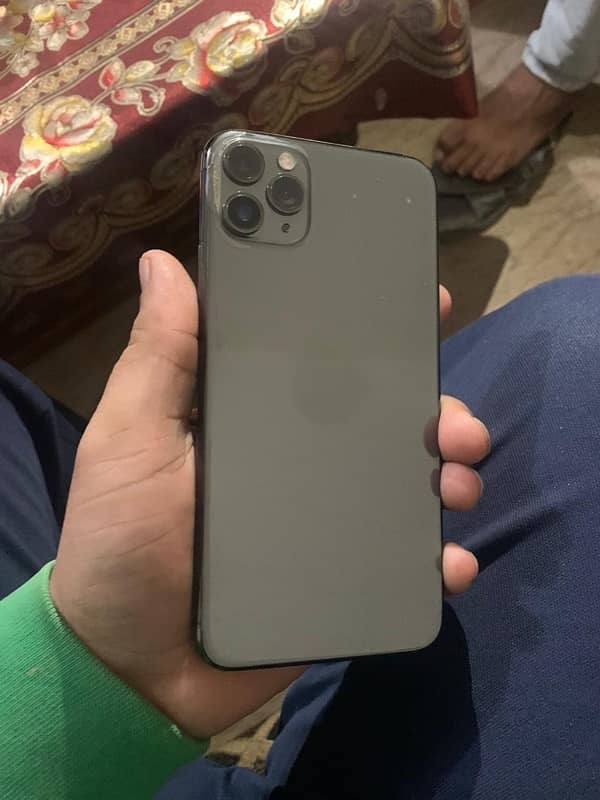 iPhone 11 Pro Max (jv) 7