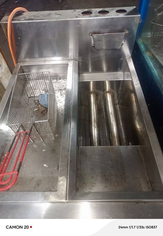 16 ltr commercial fryer in good condition 4