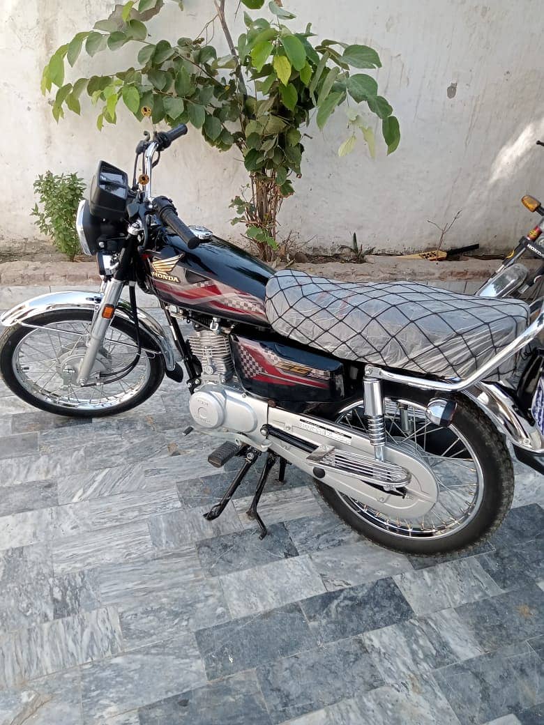 Honda CG 125 2024 0