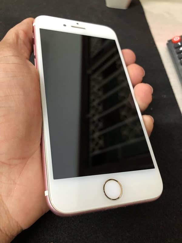 Apple iPhone 7 128 gb Excellent condition 0