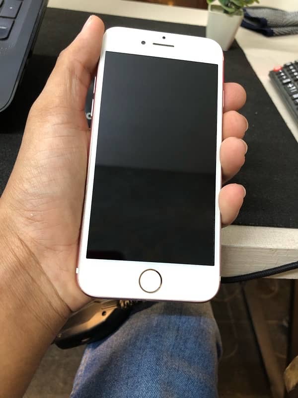 Apple iPhone 7 128 gb Excellent condition 5