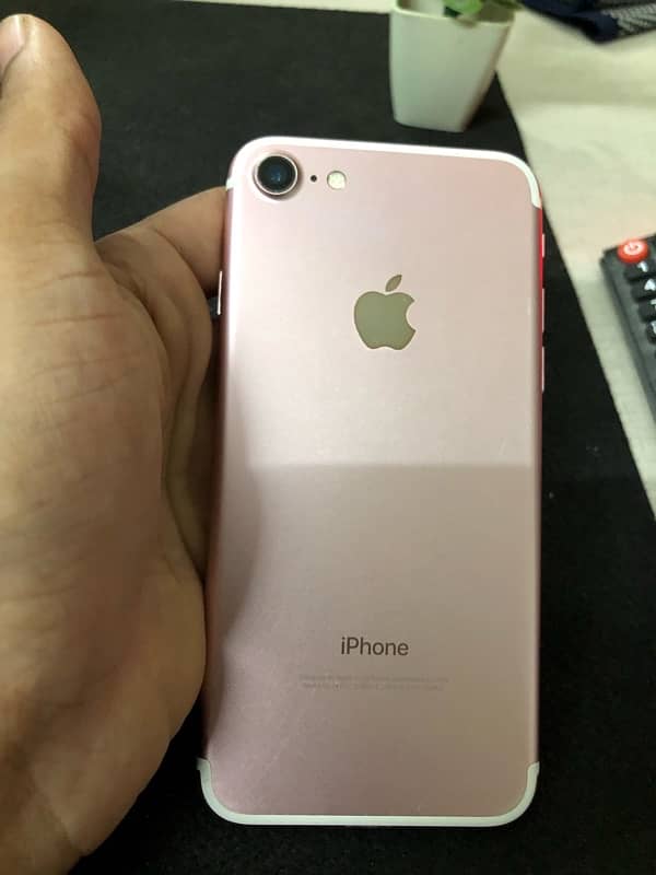 Apple iPhone 7 128 gb Excellent condition 7