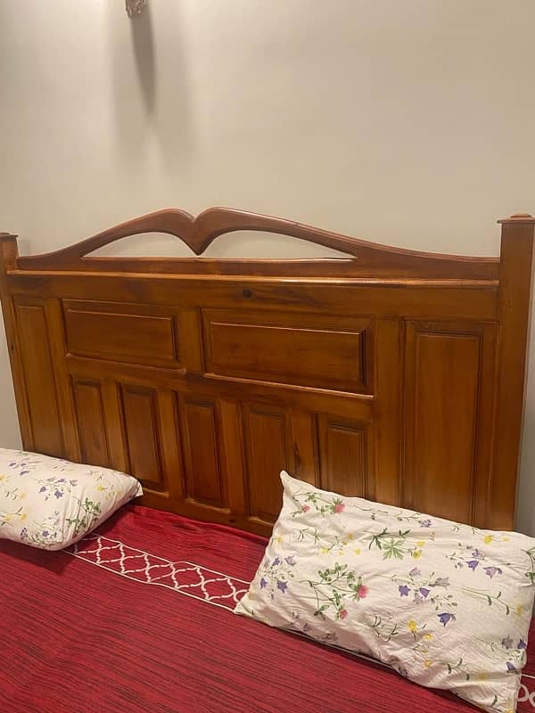 king size wooden bed without mattress 1