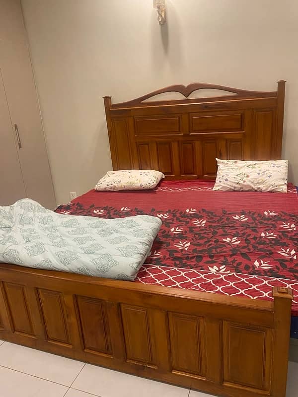 king size wooden bed without mattress 2