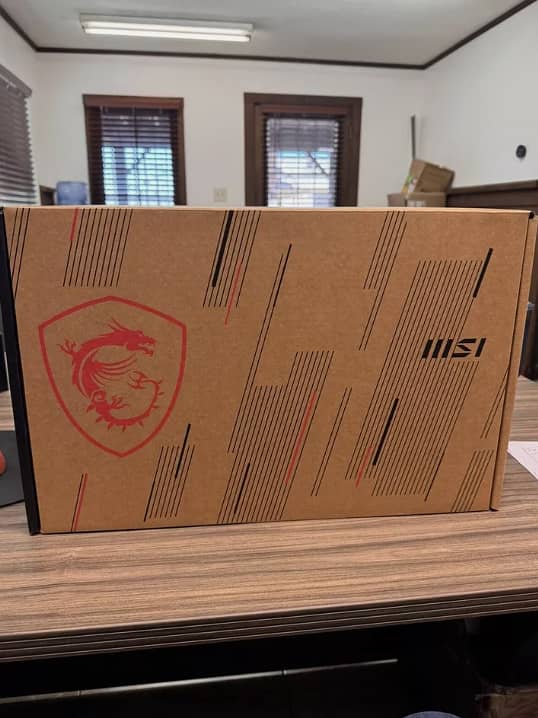 Gaming Laptop MSI SWORD 15 -  i7 11th Gen 6