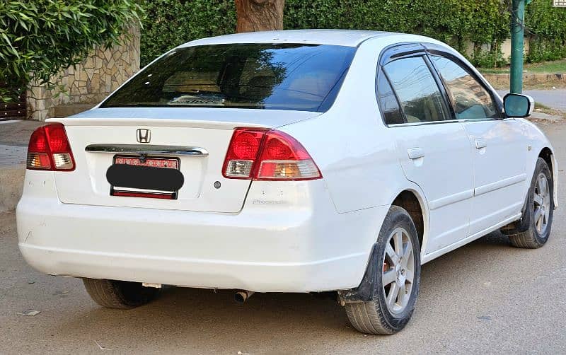 Honda Civic Prosmetic 2005 4